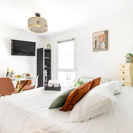 Apartament Bngo L Cosy Et Calme L Metro B, 4 Personnes Lyon