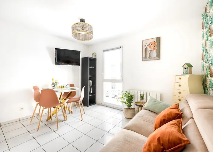 Bngo L Cosy Et Calme L Metro B, 4 Personnes Apartament Lyon